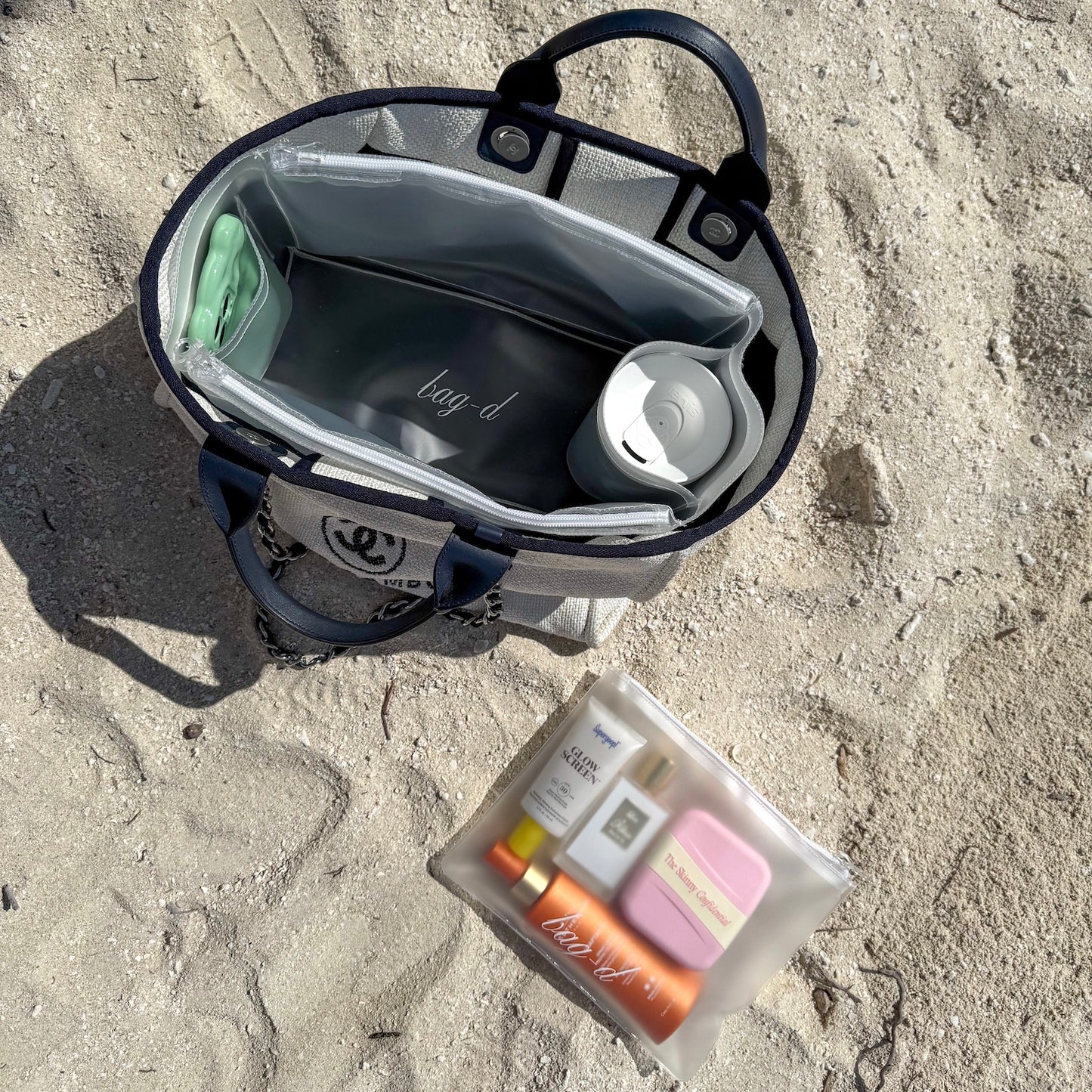 Universal Medium Tote Insert